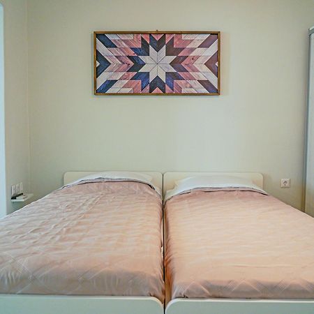 Smyrnis Apartments Ermoupoli Oda fotoğraf