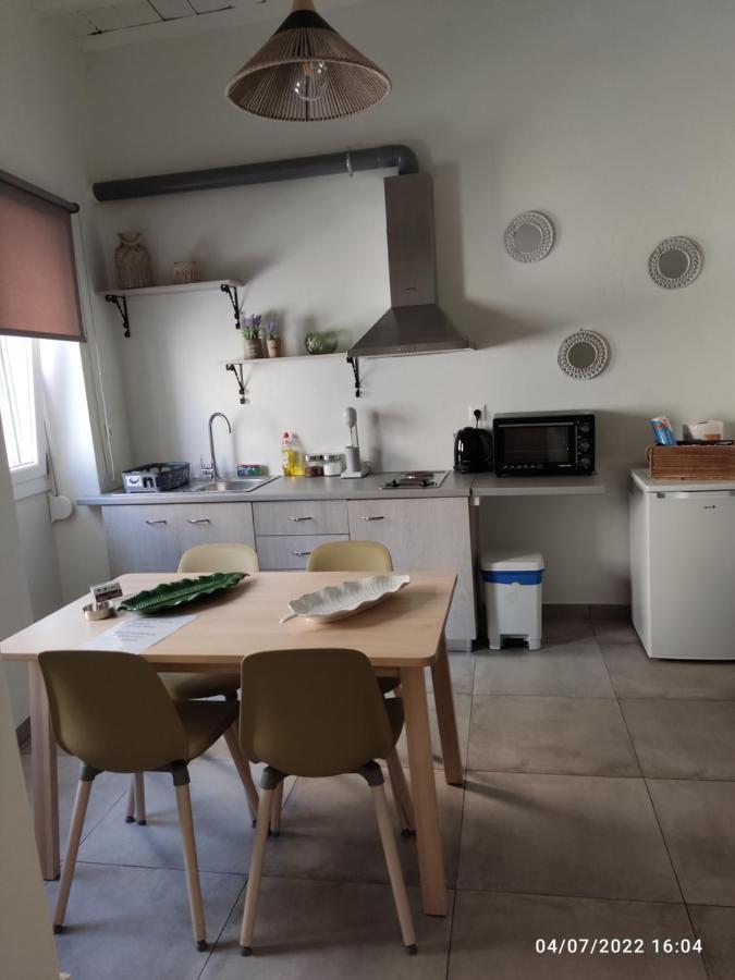 Smyrnis Apartments Ermoupoli Dış mekan fotoğraf