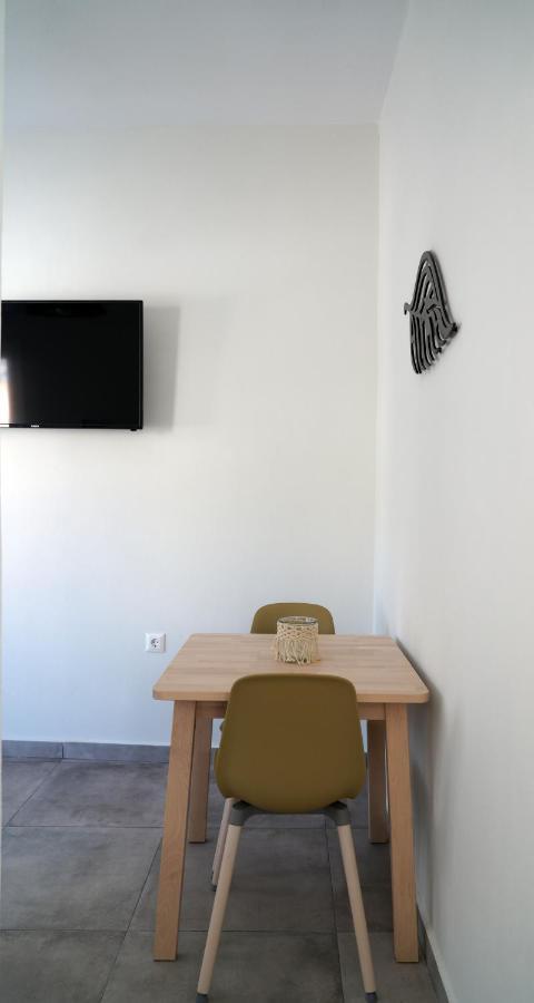 Smyrnis Apartments Ermoupoli Dış mekan fotoğraf